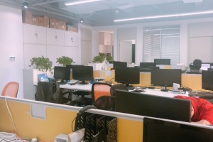 金杨地区 - 为数不多小面积办公 - 精装带家具 - 100平起
